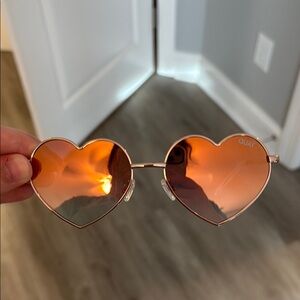 NWOT Quay Australia Heart-Shaped Sunglasses - Rose Gold